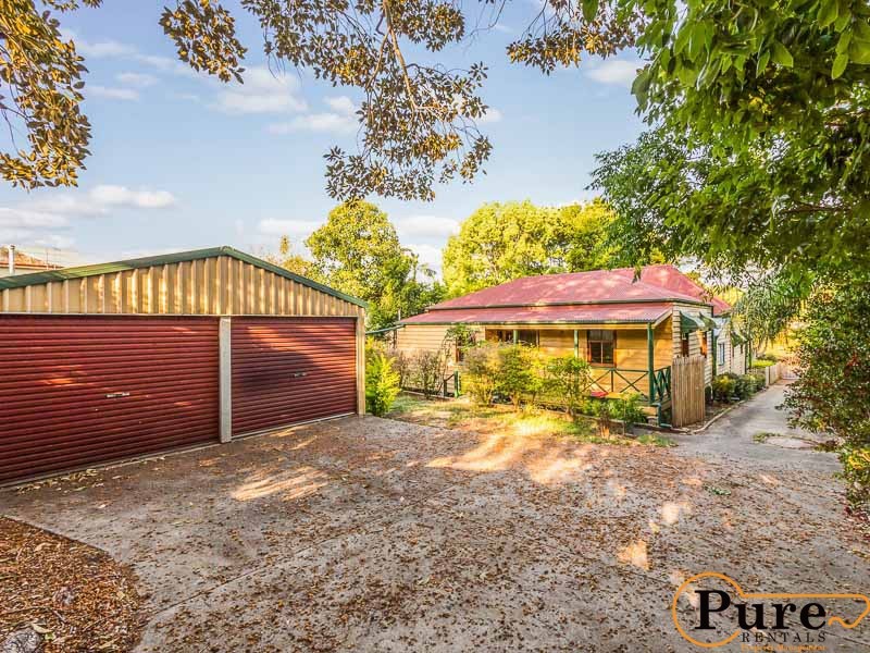 1 Roma Street, North Booval QLD 4304