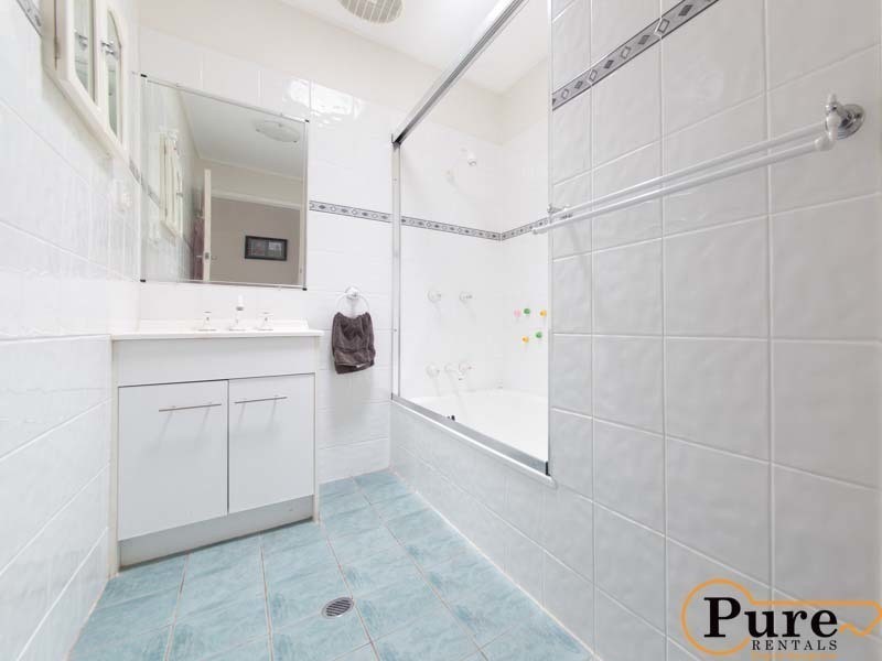 20 Paget Street, Carina QLD 4152