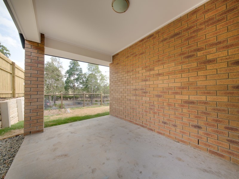 32 Hallvard Crescent, Augustine Heights QLD 4300
