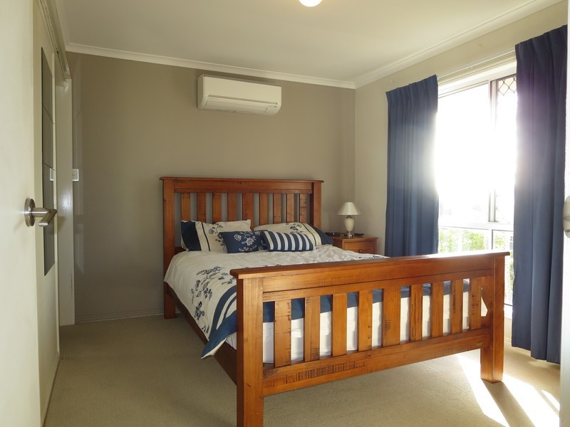 33 Jardine Drive, Springwood QLD 4127