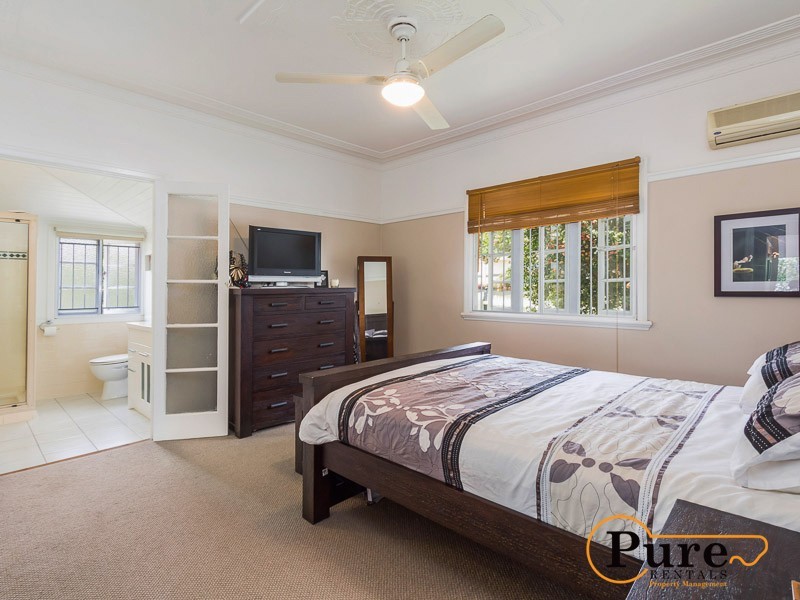 11 Cressey Street, Wavell Heights QLD 4012