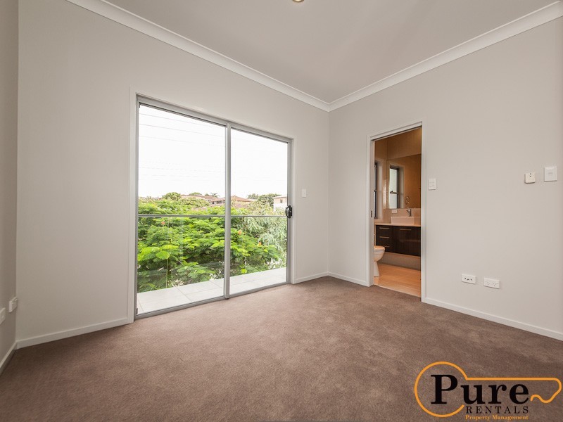 2/36  Collins Street, Clayfield QLD 4011