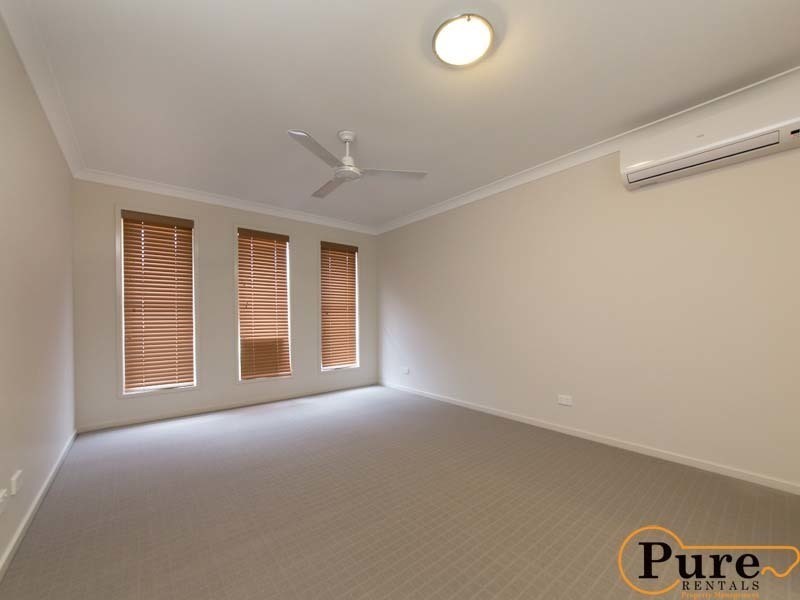 32 Hallvard Crescent, Augustine Heights QLD 4300