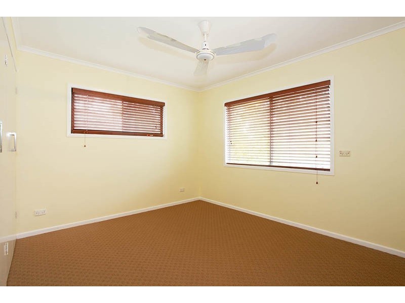 14 Fontaine Street, Stafford Heights QLD 4053