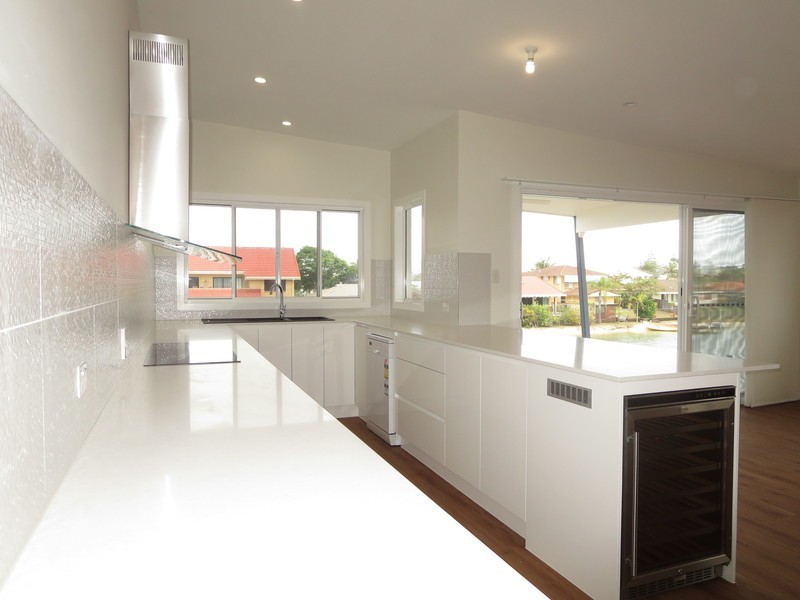 2/61 Nineteenth Avenue, Palm Beach QLD 4221