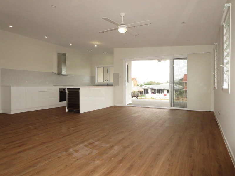 2/61 Nineteenth Avenue, Palm Beach QLD 4221