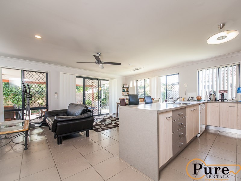 49 Cyperus Crescent, Carseldine QLD 4034
