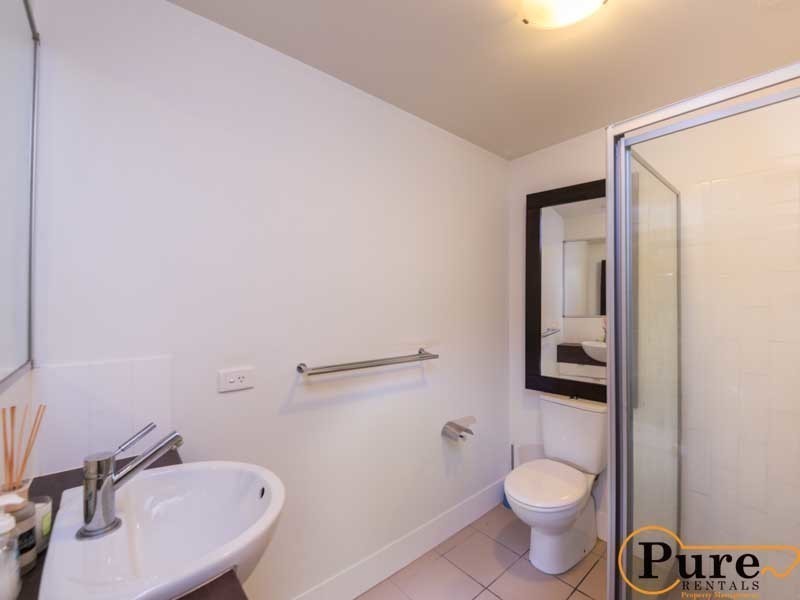 3/14 Lever Street, Albion QLD 4010