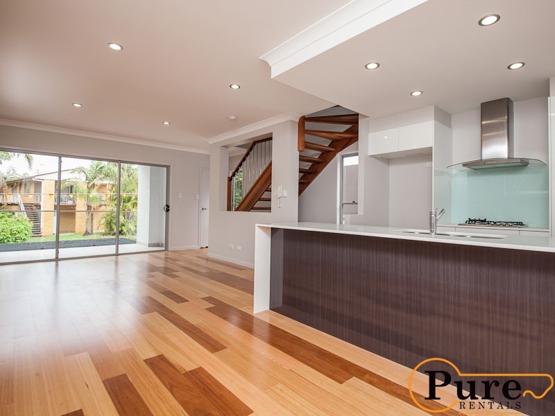 3/36 Collins Street, Clayfield QLD 4011