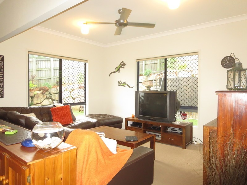 20 Stone Brook Court, Cashmere QLD 4500