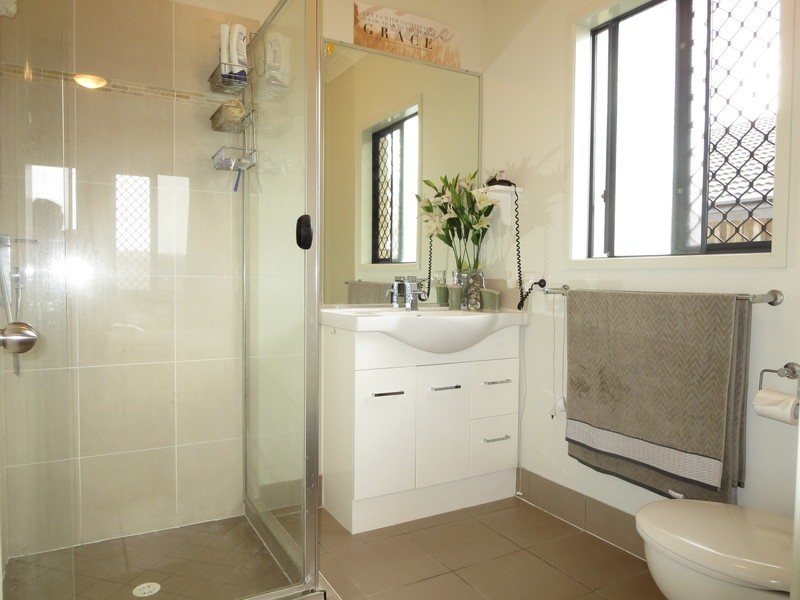 20 Stone Brook Court, Cashmere QLD 4500