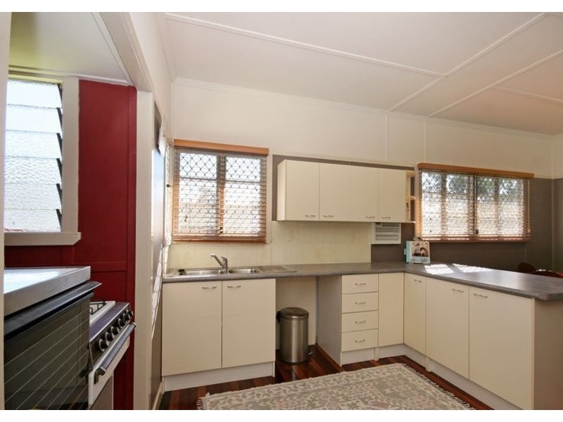 30 Kidgell Street, Stafford QLD 4053