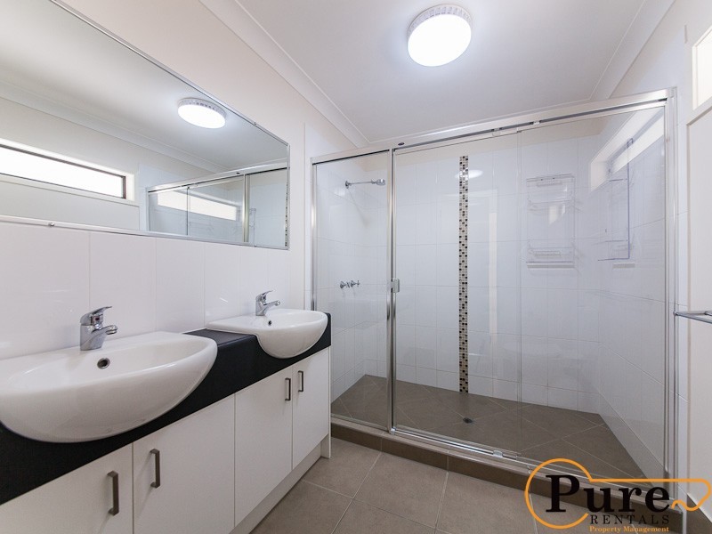 1/63 Gustavson Street, Annerley QLD 4103