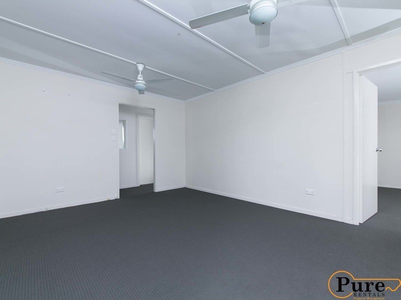 4 View Street, Kingston QLD 4114