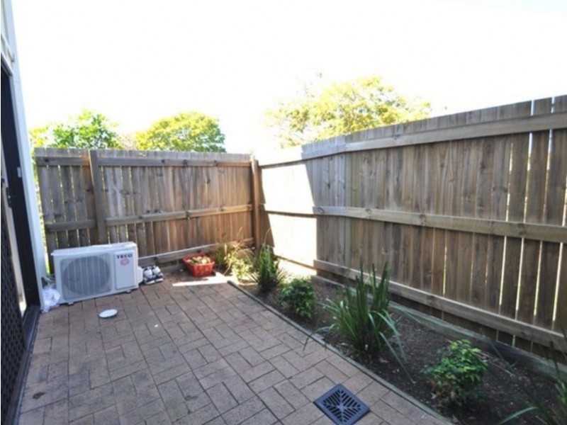 41/11 Portia Street, Kingston QLD 4114