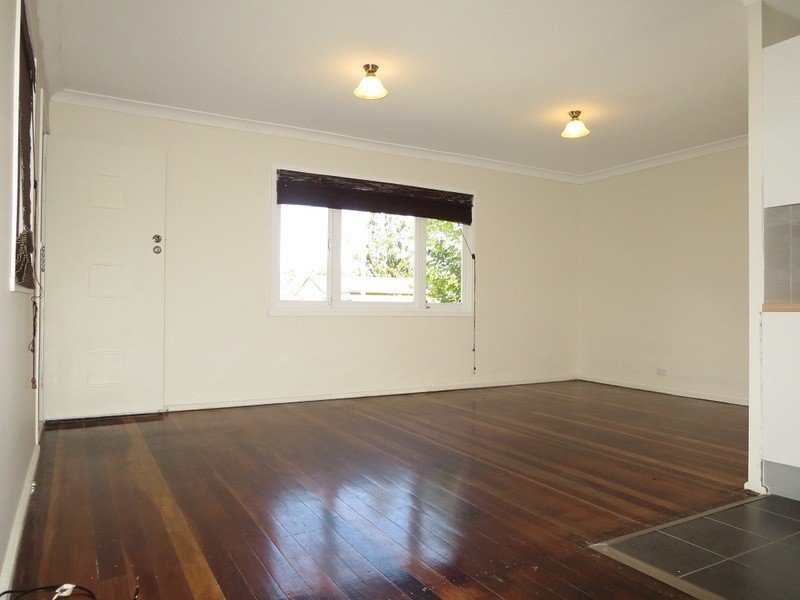 10 Fleur Street, Woodridge QLD 4114