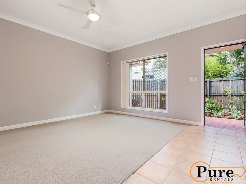 1356 Creek Road, Carina QLD 4152