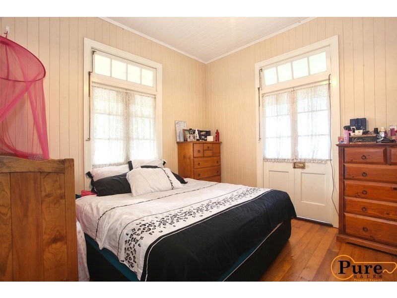 10 Kerwick Street, Redbank QLD 4301
