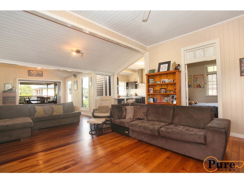10 Kerwick Street, Redbank QLD 4301