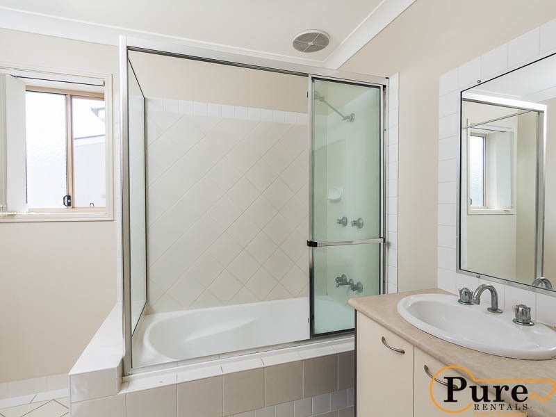 6/78 Brookfield Road, Kenmore QLD 4069