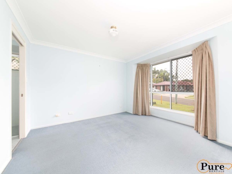 5 Renfrew Street, Hillcrest QLD 4118