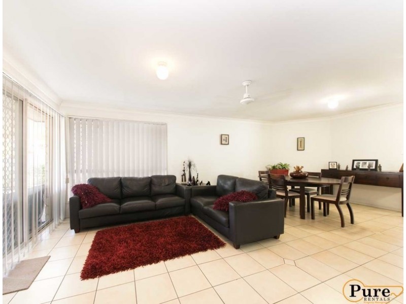 15 Appleton Street, Carindale QLD 4152