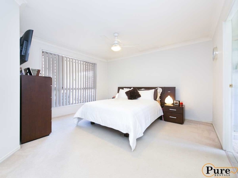 15 Appleton Street, Carindale QLD 4152