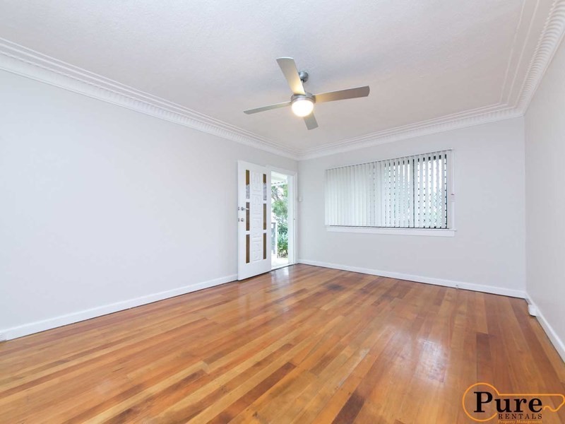 5 Turquoise Street, Holland Park QLD 4121