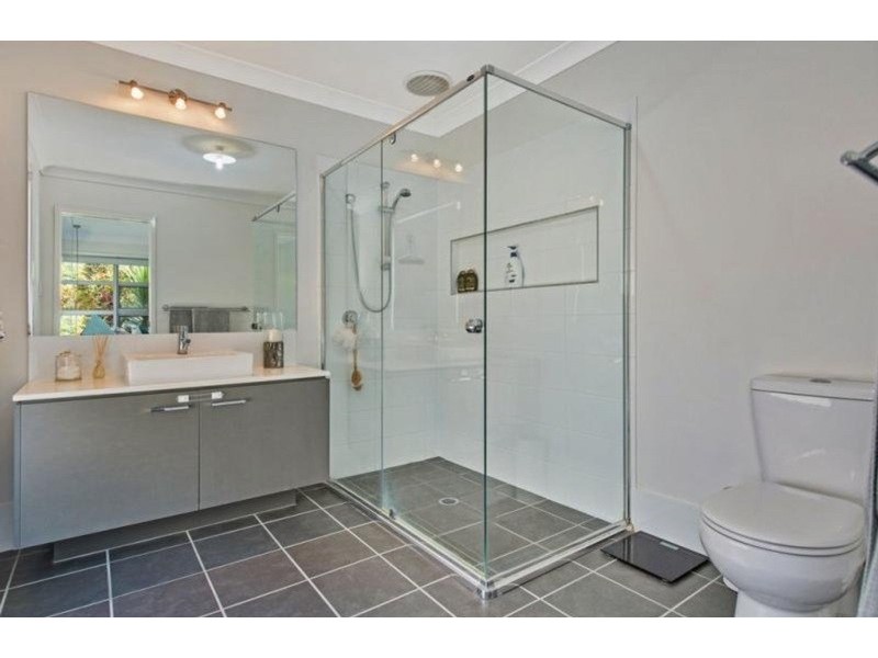 15 Riverbreeze Crescent, Maudsland QLD 4210