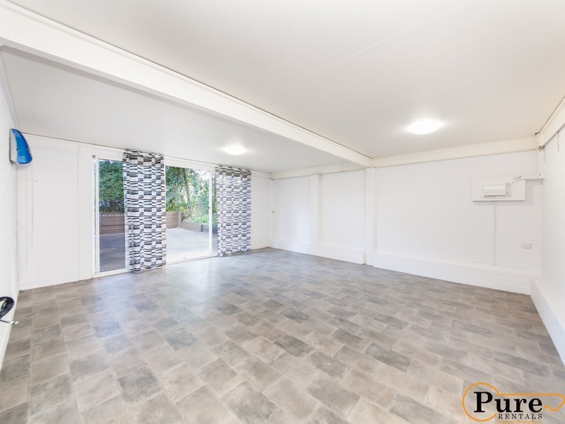 68 Brookfield Road, Kenmore QLD 4069
