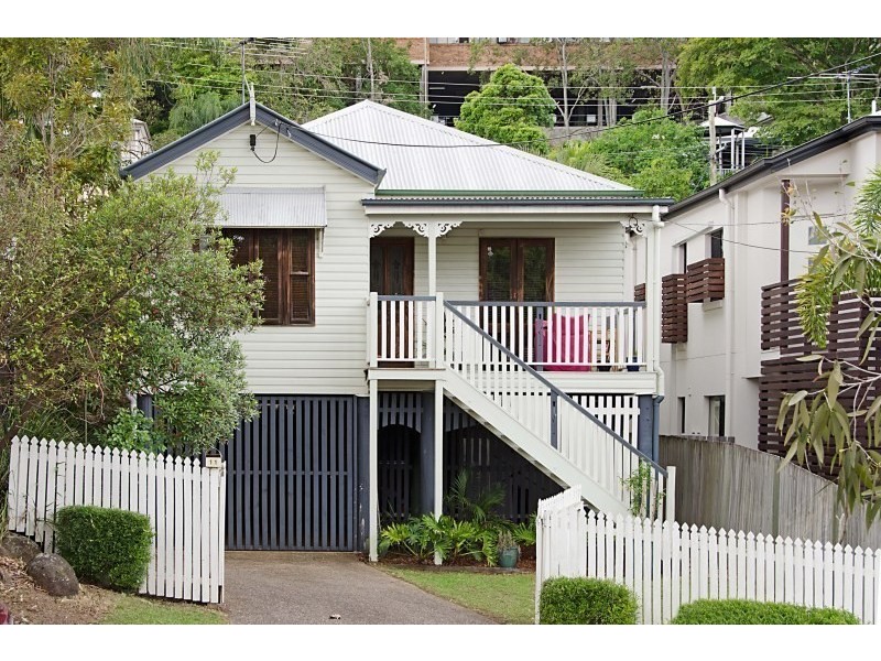 11 Ella Street, Red Hill QLD 4059