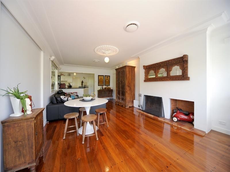 828 Waterworks Road, The Gap QLD 4061