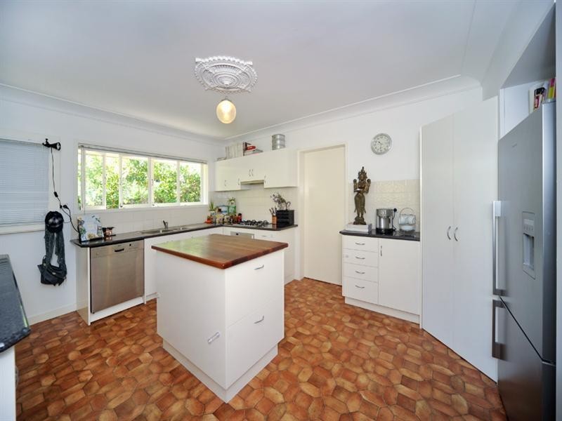 828 Waterworks Road, The Gap QLD 4061