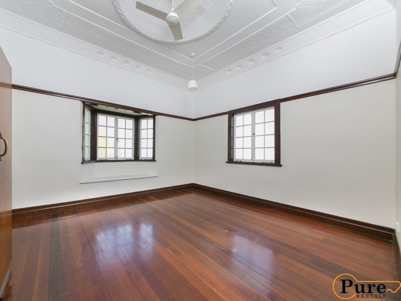 66 Newman Avenue, Camp Hill QLD 4152