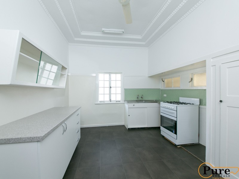 66 Newman Avenue, Camp Hill QLD 4152