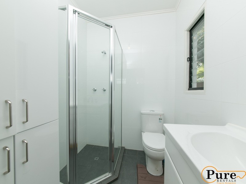 80 Imperial Avenue, Cannon Hill QLD 4170