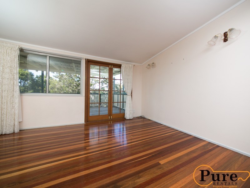 27 Backford Street, Chermside West QLD 4032