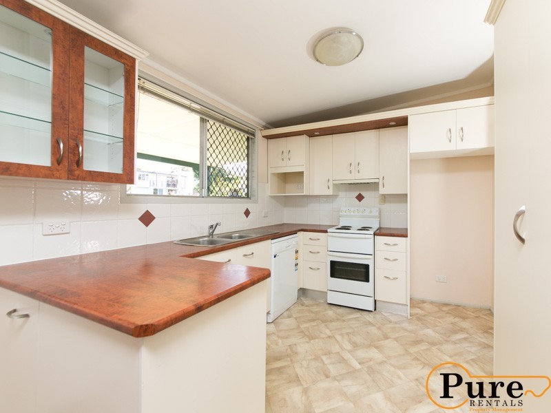 27 Backford Street, Chermside West QLD 4032