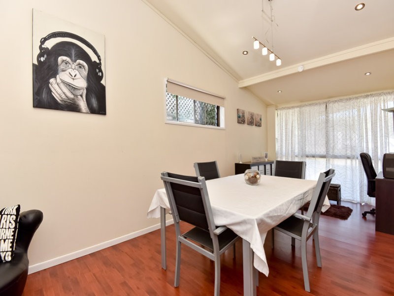 10 Jamie Grove, Springwood QLD 4127