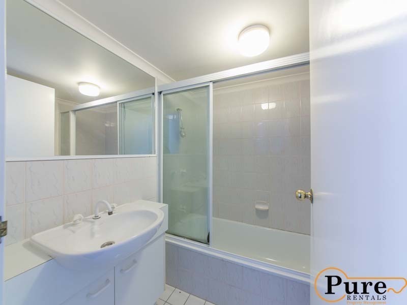 2/92 Station Road, Indooroopilly QLD 4068