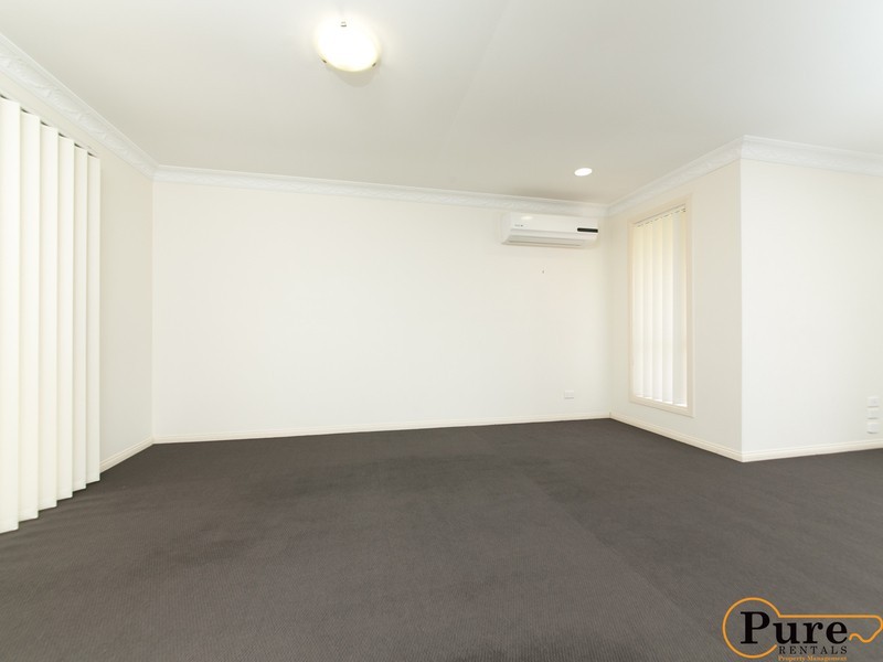 7 Nicolson Court, Mermaid Waters QLD 4218