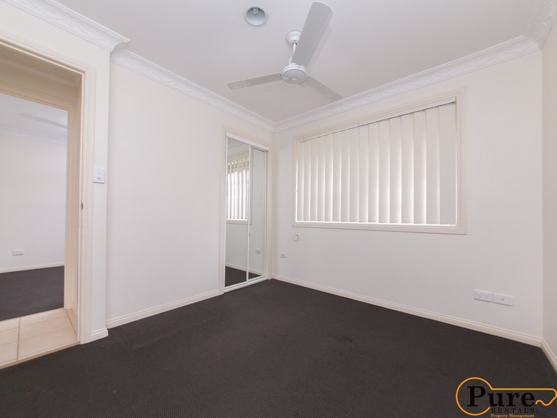 7 Nicolson Court, Mermaid Waters QLD 4218