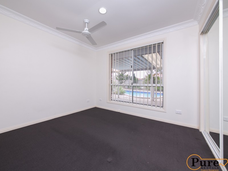 7 Nicolson Court, Mermaid Waters QLD 4218