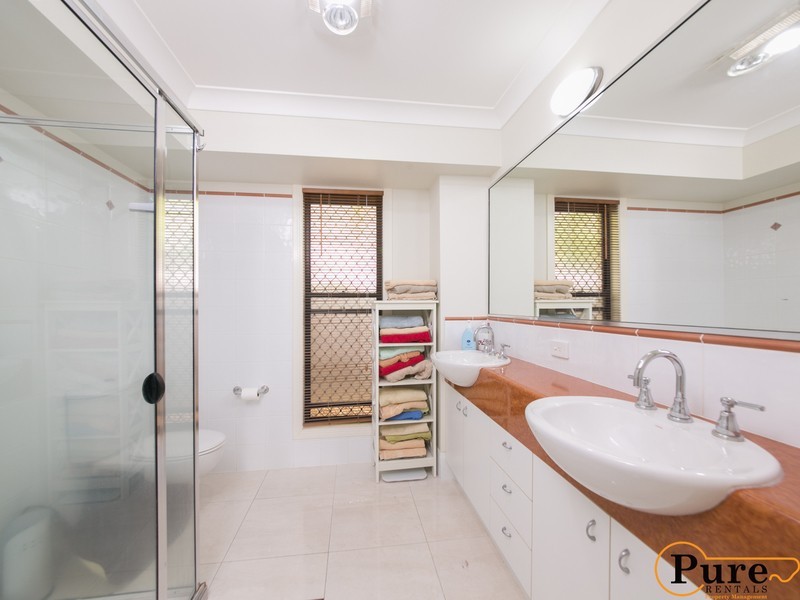 4 Lido Court, Wellington Point QLD 4160