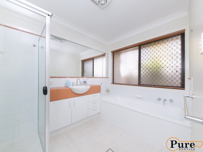 4 Lido Court, Wellington Point QLD 4160