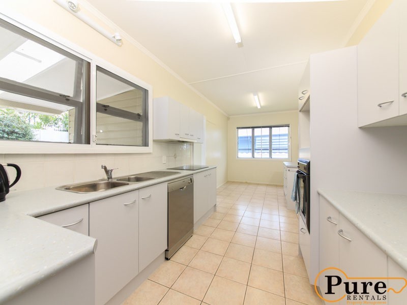 127  Weller Road, Tarragindi QLD 4121