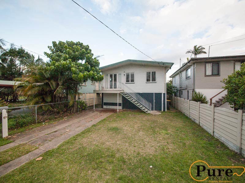 8 Rossiter Street, Morningside QLD 4170
