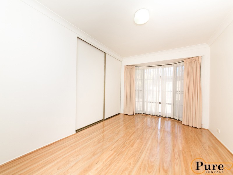 8 Niven Street, Stafford Heights QLD 4053