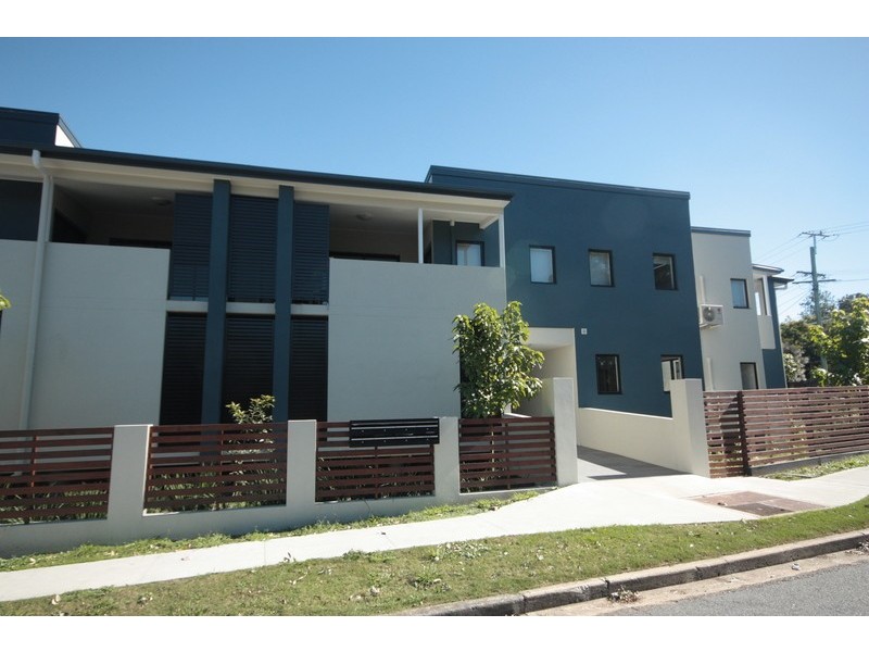 2/11 Clifton Street, Moorooka QLD 4105