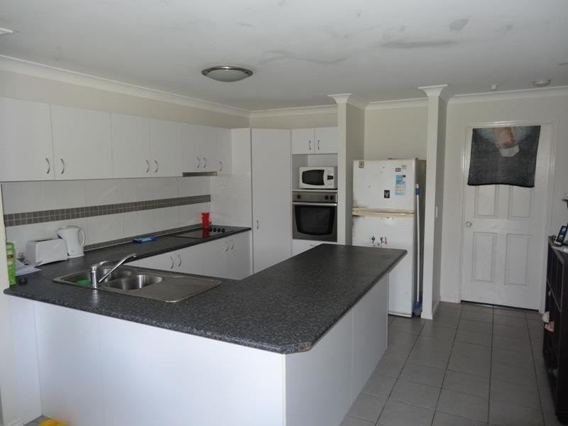 30 Banksia Drive, Raceview QLD 4305